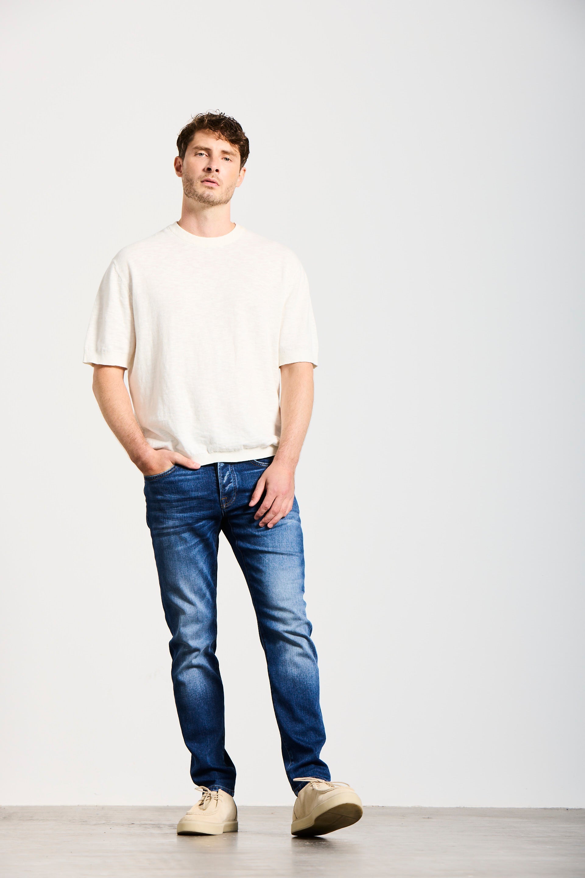 U2 | TAPERED FIT | MIDBLUE GOLDGARN DENIM