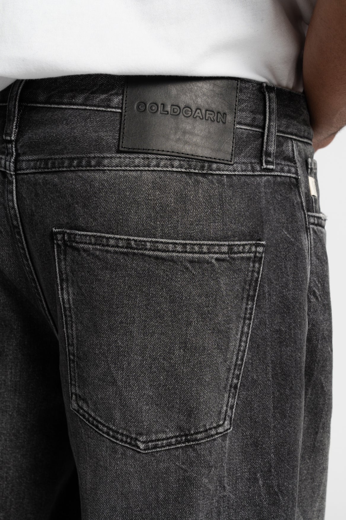 WALDPARK | LOOSE FIT | VINTAGEBLACK GOLDGARN DENIM