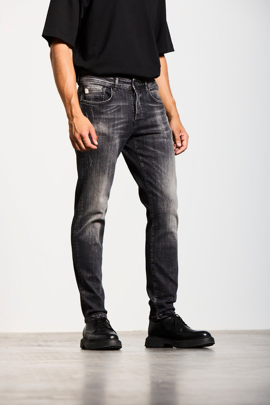 U2 | TAPERED FIT | VINTAGEBLACK GOLDGARN DENIM