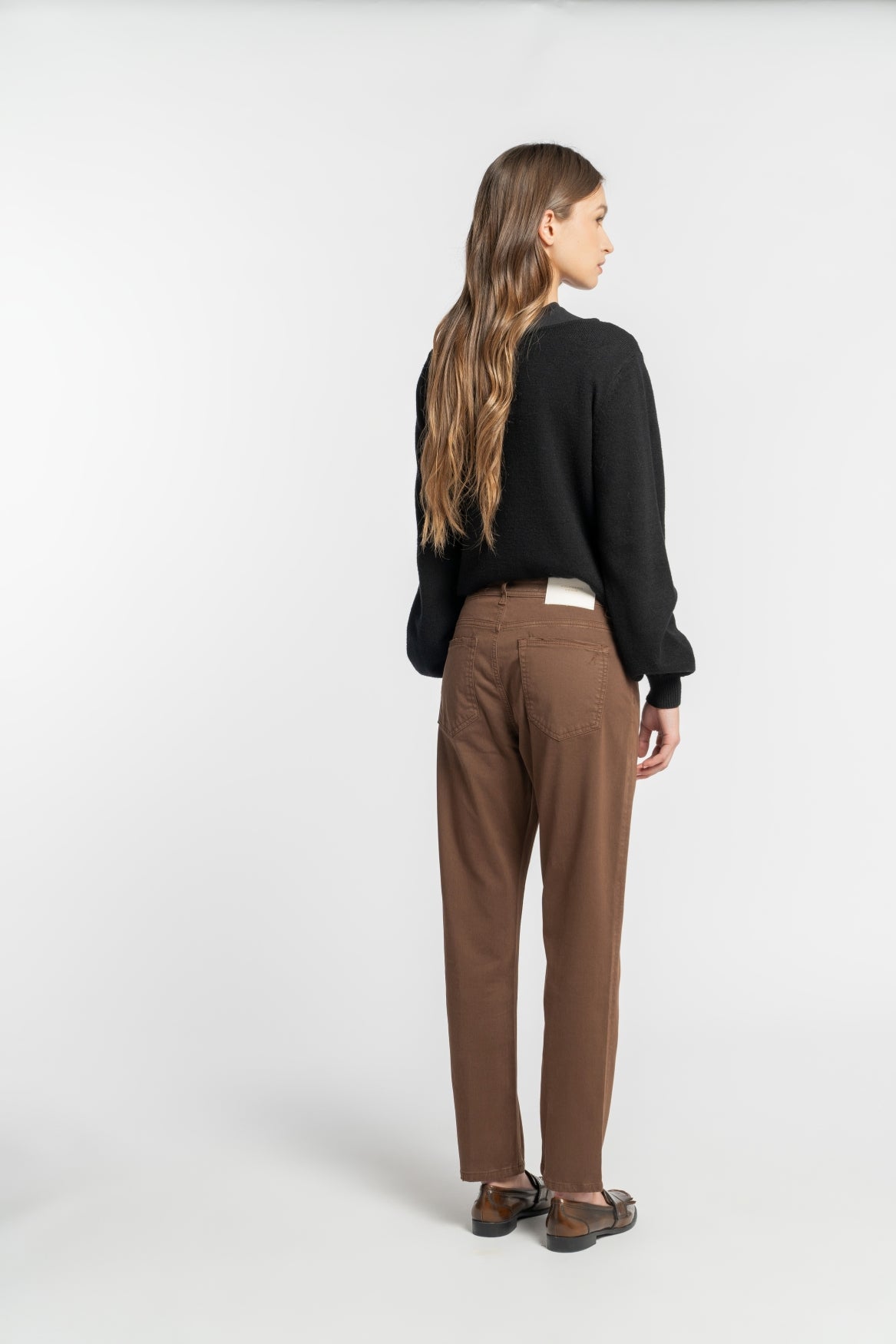 C4 | RELAXED FIT | BROWN