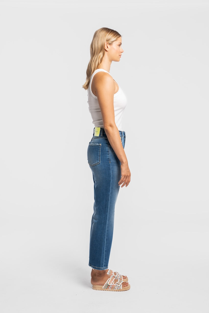 LUISENPARK | CROPPED FLARE | MIDBLUE