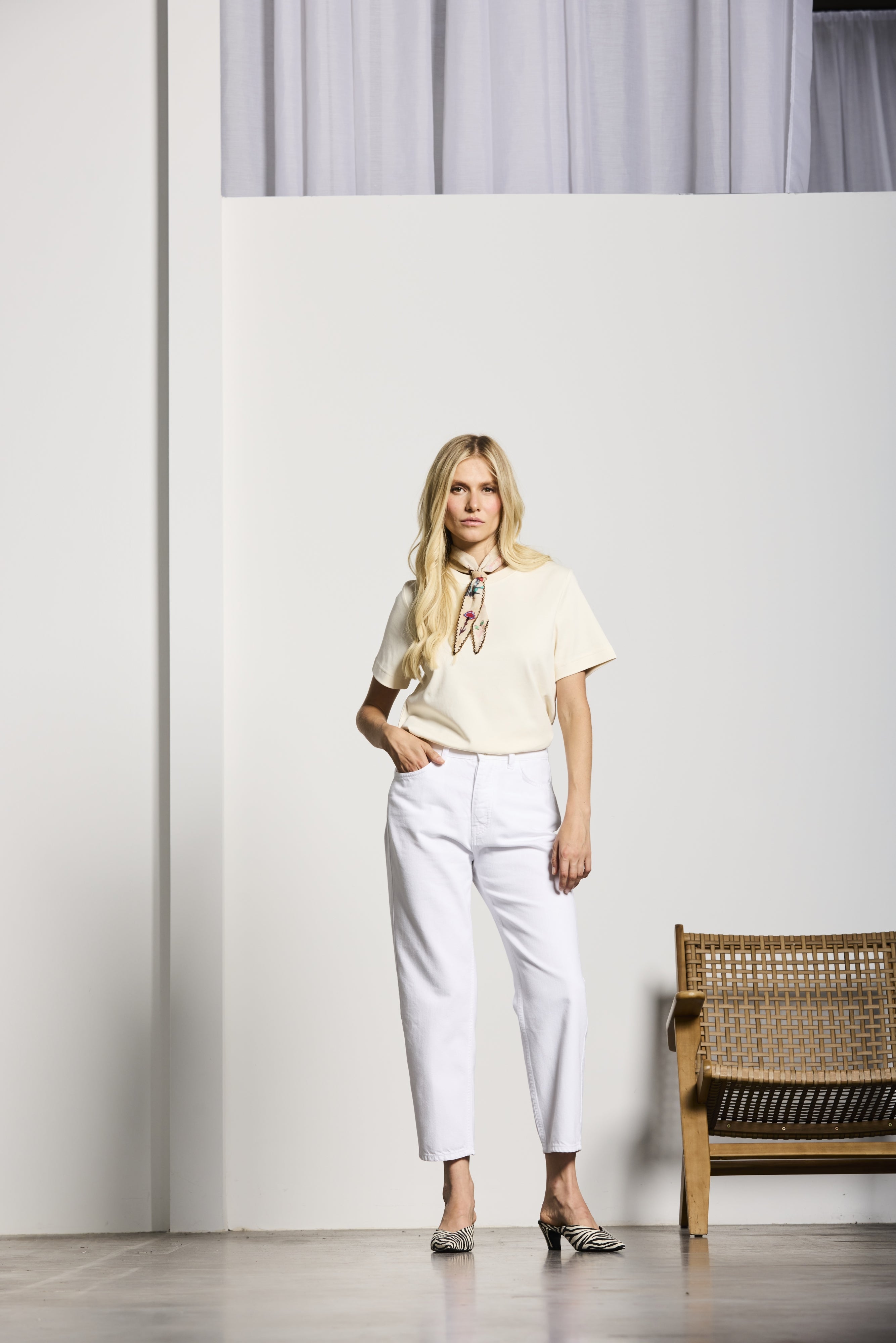 ALMENHOF | LOOSE FIT | WHITE