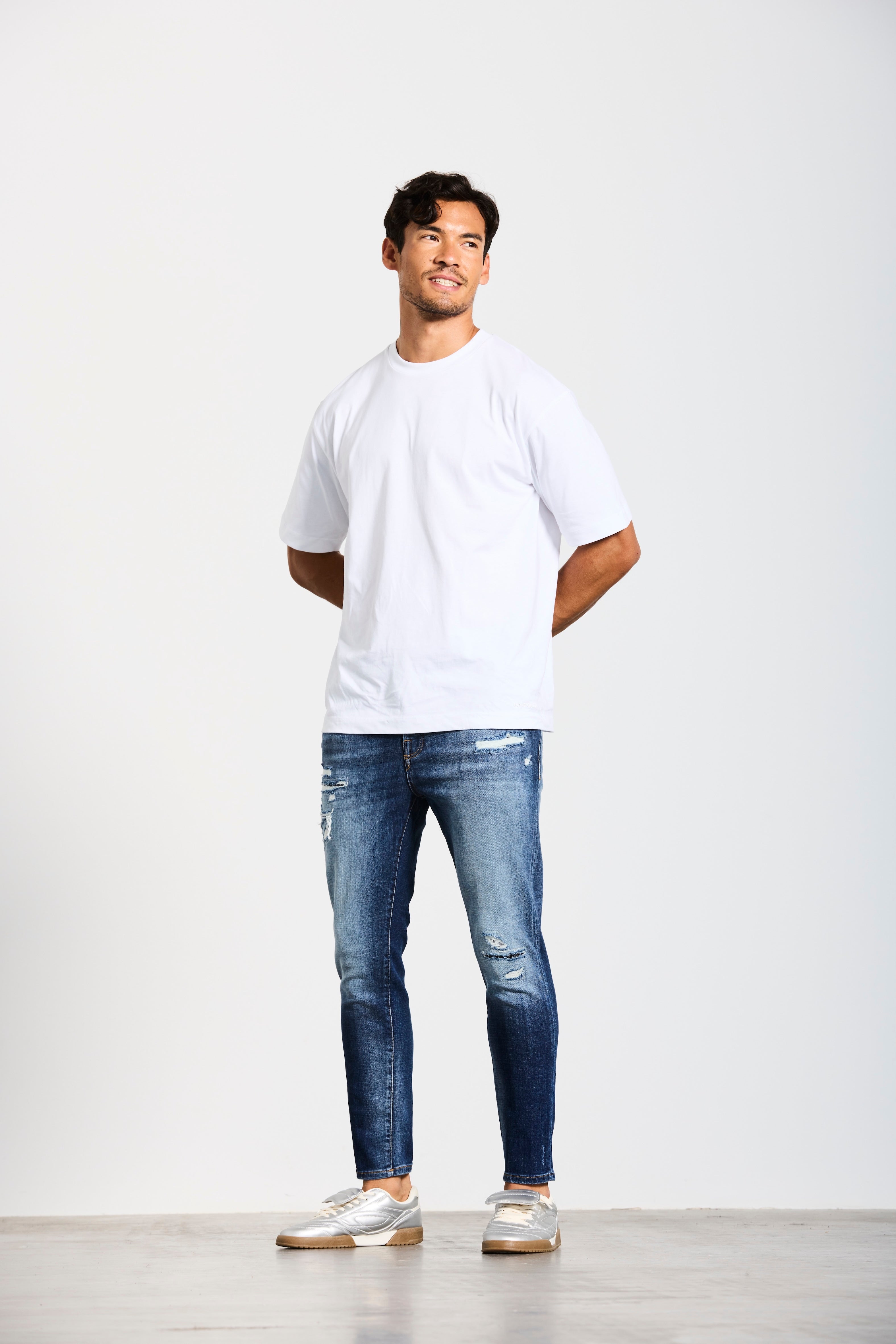 NECKARAU | CROPPED | VINTAGEBLUE