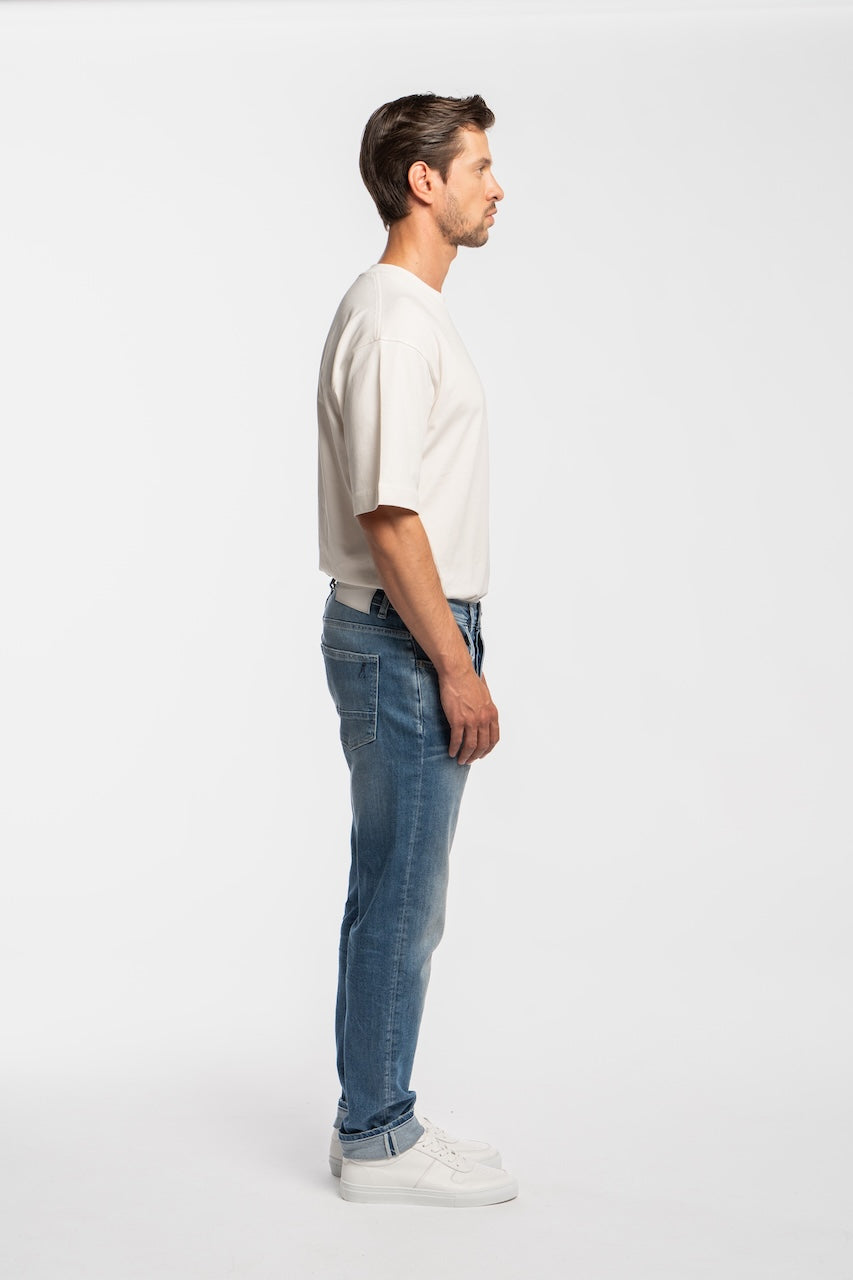 U2 | TAPERED FIT | LIGHTBLUE GOLDGARN DENIM