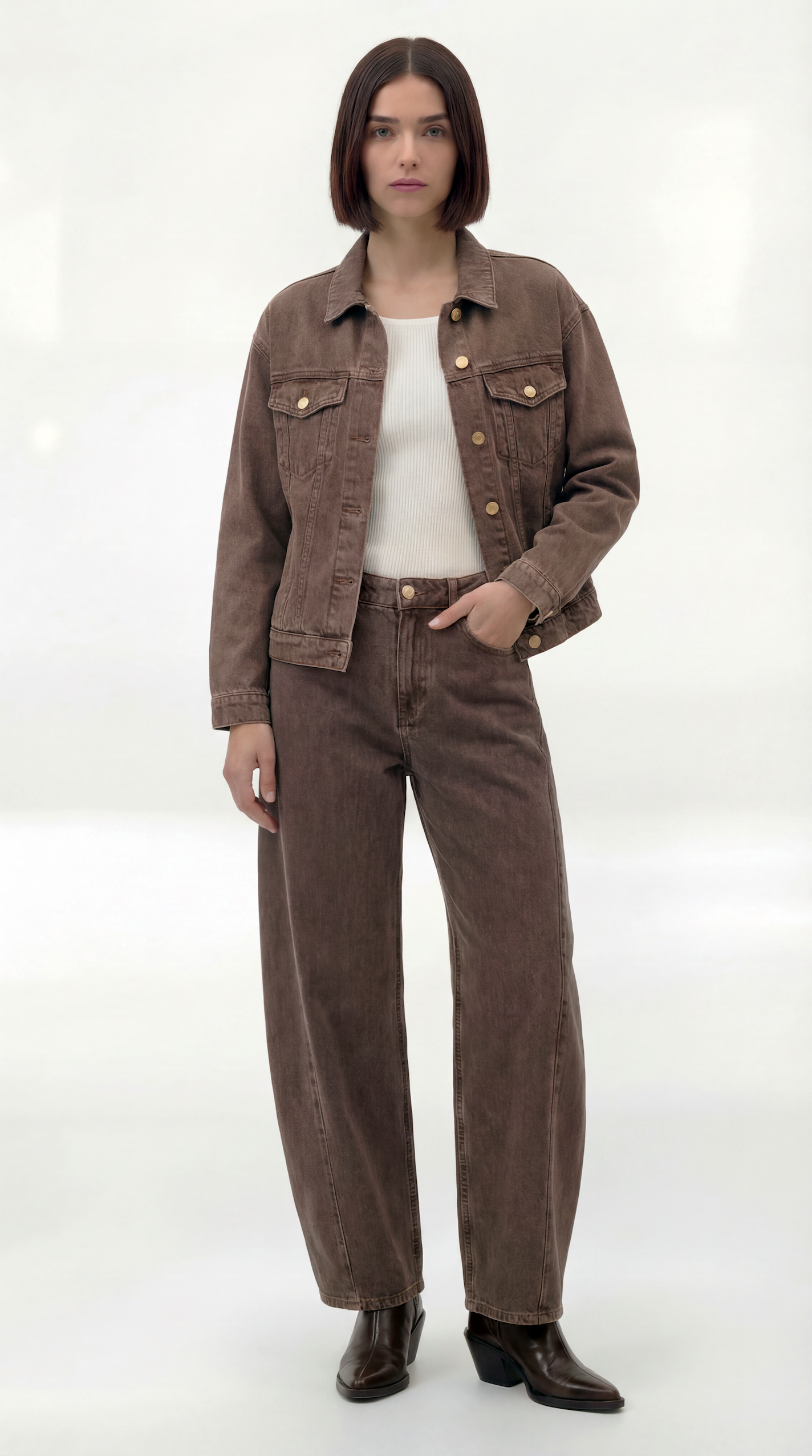 68 | THE SHAPED JACKET | LIGHTBROWN