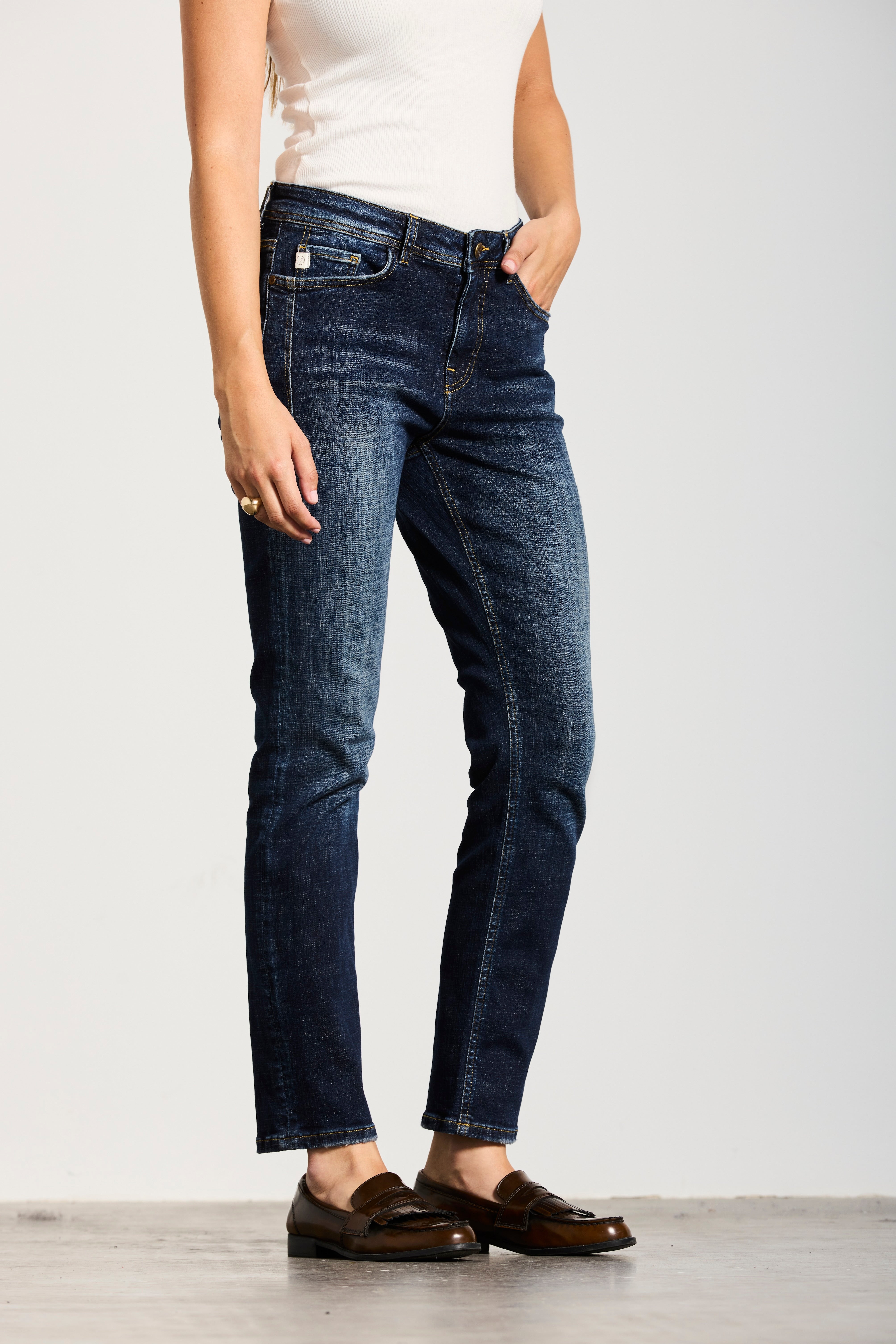 C4 | RELAXED FIT | DARKBLUE