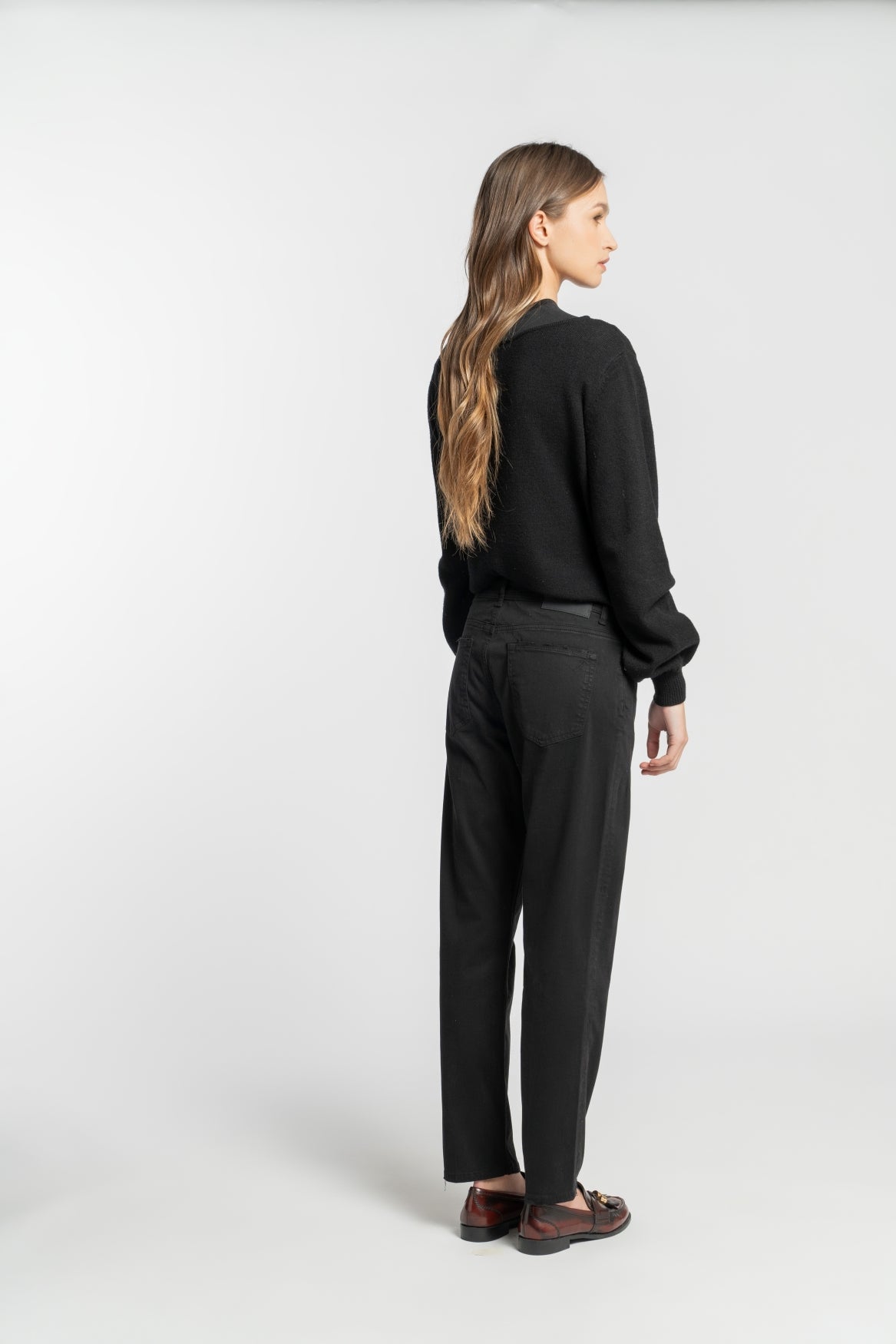 C4 | RELAXED FIT | BLACK